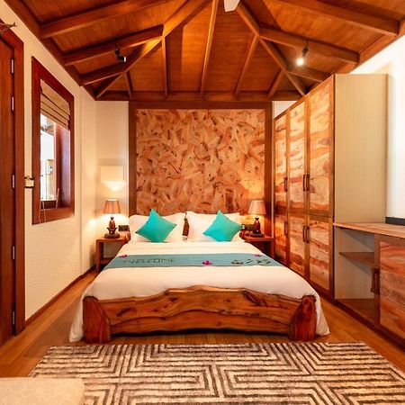 Island Luxury Boutique Hotel - Fulhadhoo Eksteriør billede